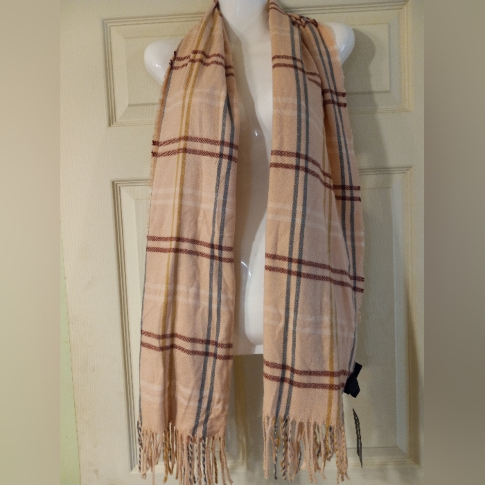 Steve Madden Checkered Beige and Pink Scarf Nwt